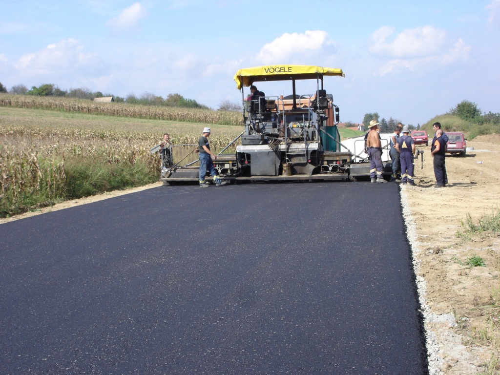 Construction of Asphalt Pavement Work