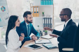 The pros along with cons associated with full time service brokers